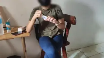 Gadis Seksi Colmek Live Pake Dildo Gede Banjir Lahar